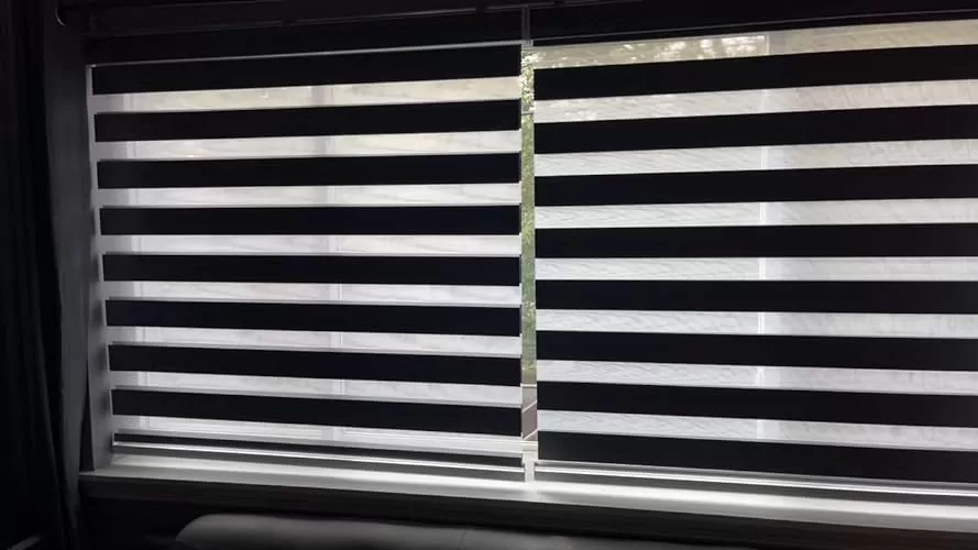 Rèm Cầu Vồng Có Những Màu Gì? Màu Gì Được Ưa Chuộng Nhất?